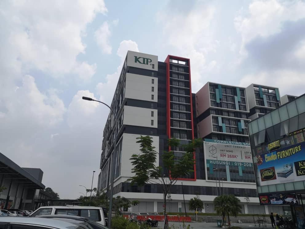 Az Klia Apartment *